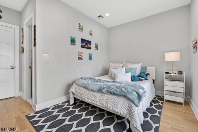 29 Blaine St B, Millburn Twp., NJ 07041