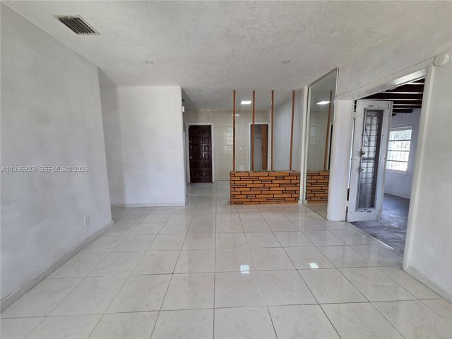 3061 NW 83rd Ter, Miami, FL 33147