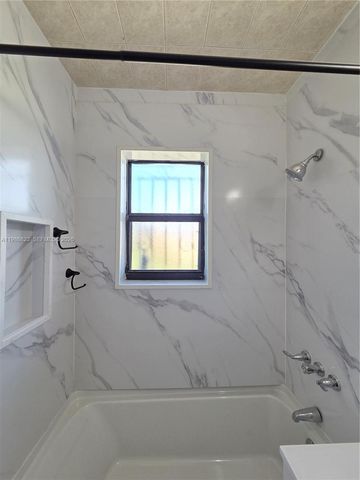 3061 NW 83rd Ter, Miami, FL 33147