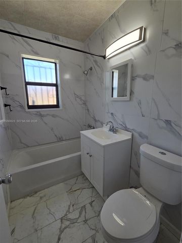 3061 NW 83rd Ter, Miami, FL 33147