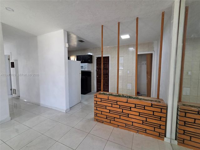 3061 NW 83rd Ter, Miami, FL 33147