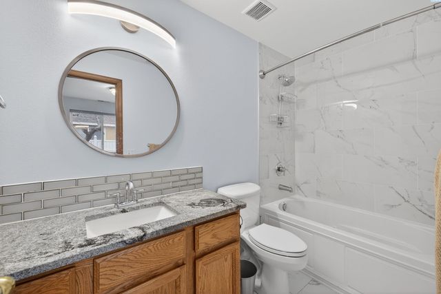 1626 W 5th Pl, Kennewick, WA 99336