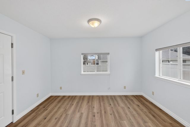 1626 W 5th Pl, Kennewick, WA 99336