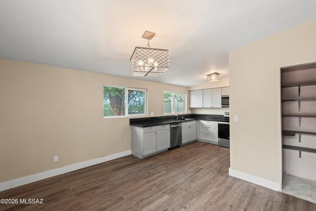 7045 N Camino De La Tierra, Tucson, AZ 85741