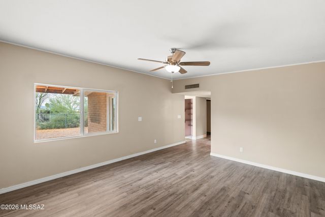 7045 N Camino De La Tierra, Tucson, AZ 85741
