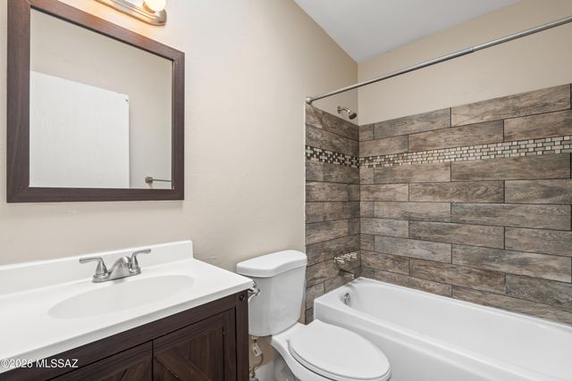 7045 N Camino De La Tierra, Tucson, AZ 85741