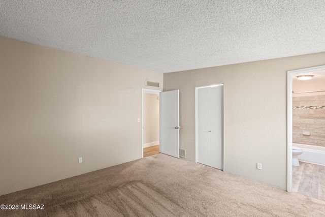 7045 N Camino De La Tierra, Tucson, AZ 85741