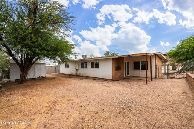 7045 N Camino De La Tierra, Tucson, AZ 85741