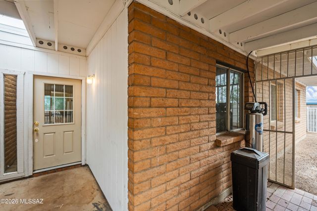 7045 N Camino De La Tierra, Tucson, AZ 85741