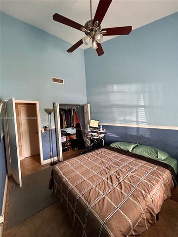 7171 Tam Oshanter Blvd, North Lauderdale, FL 33068