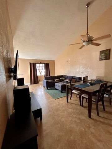 7171 Tam Oshanter Blvd, North Lauderdale, FL 33068