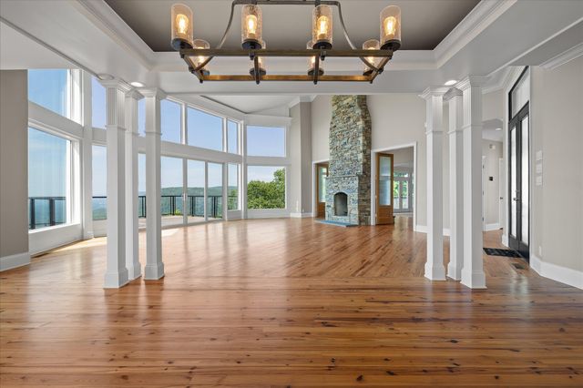 921 Rose Marie Court, Soddy Daisy, TN 37379