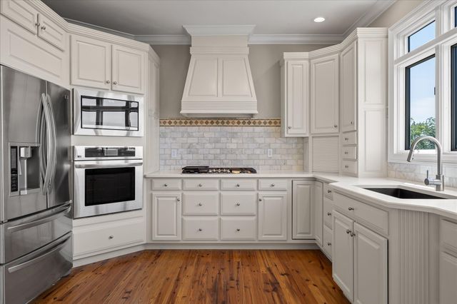 921 Rose Marie Court, Soddy Daisy, TN 37379