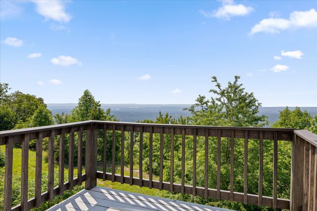921 Rose Marie Court, Soddy Daisy, TN 37379