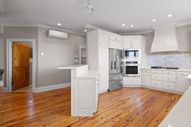 921 Rose Marie Court, Soddy Daisy, TN 37379