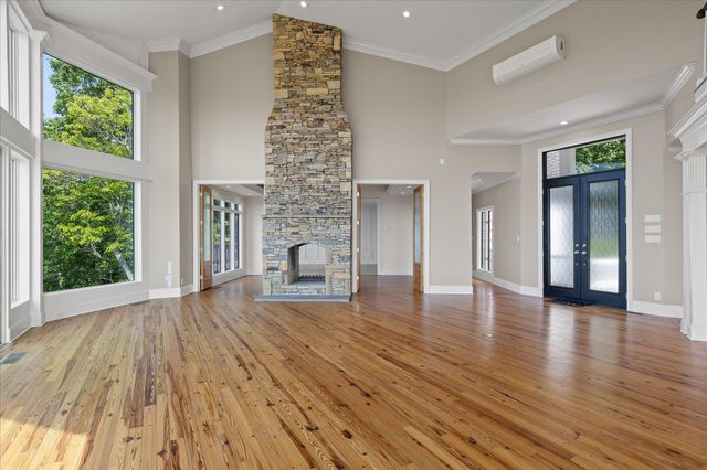 921 Rose Marie Court, Soddy Daisy, TN 37379