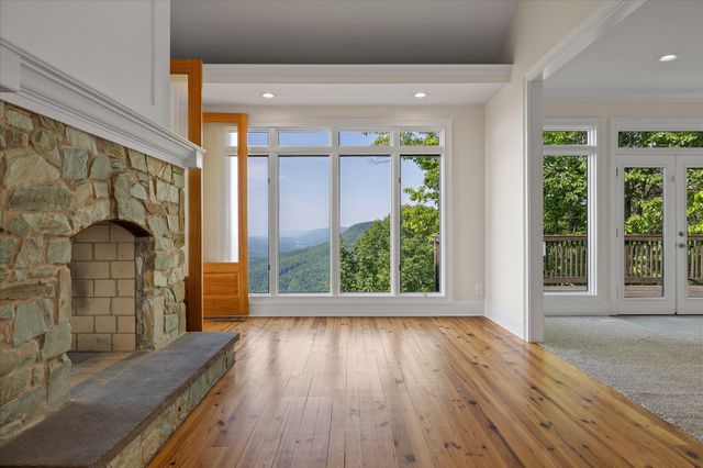 921 Rose Marie Court, Soddy Daisy, TN 37379