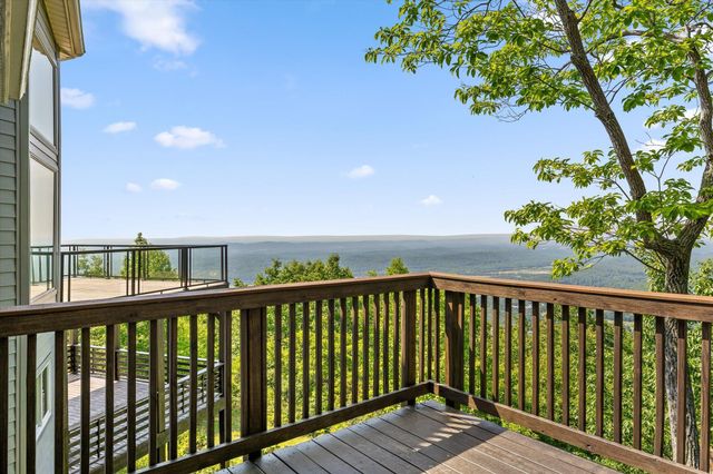 921 Rose Marie Court, Soddy Daisy, TN 37379