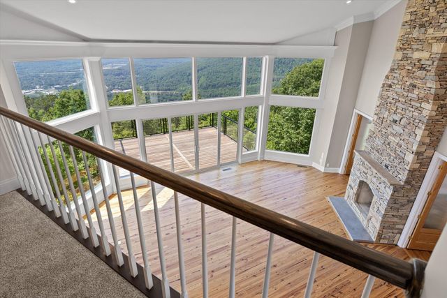 921 Rose Marie Court, Soddy Daisy, TN 37379