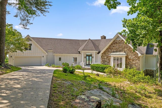 921 Rose Marie Court, Soddy Daisy, TN 37379