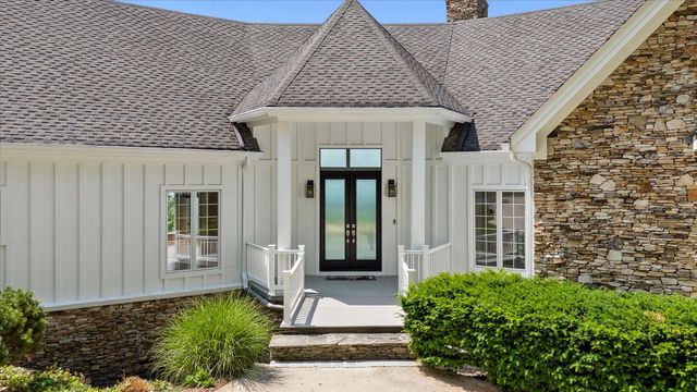 921 Rose Marie Court, Soddy Daisy, TN 37379