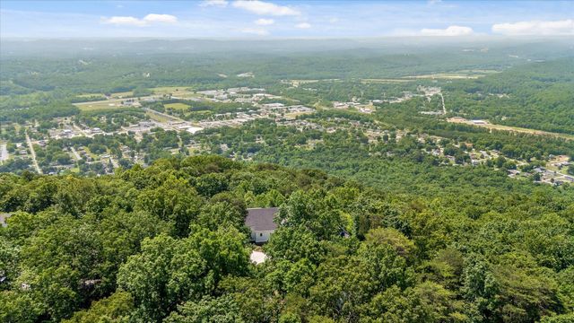 921 Rose Marie Court, Soddy Daisy, TN 37379
