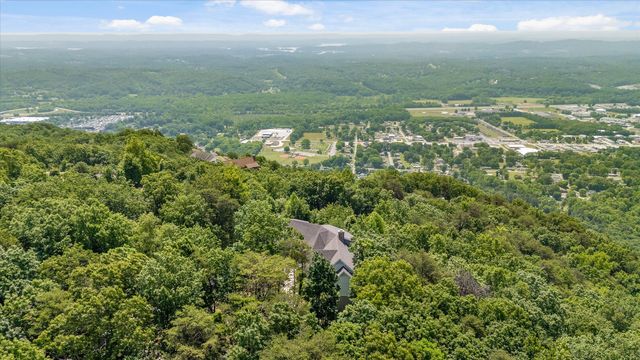 921 Rose Marie Court, Soddy Daisy, TN 37379