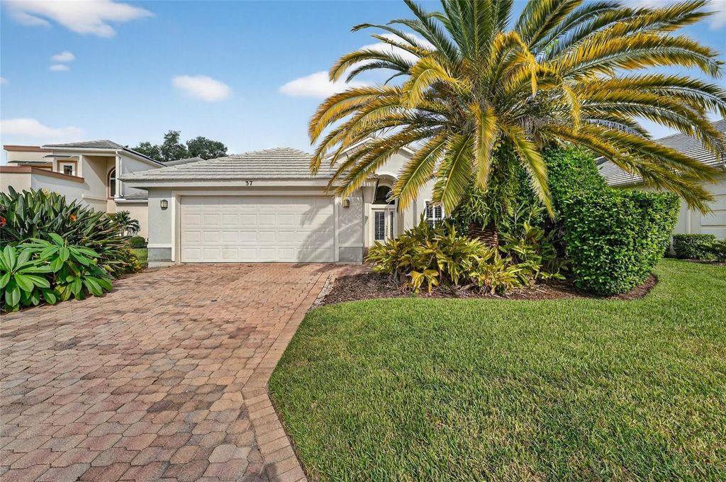 37 BAY POINTE DRIVE, Ormond Beach, FL 32174
