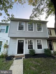 2073 TANGLEWOOD DR, Waldorf, MD 20601