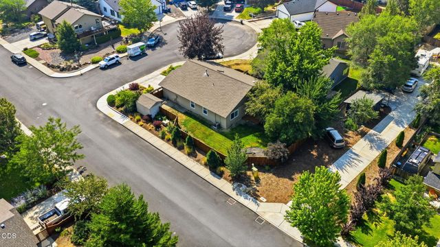 62815 Snowcap Court, Bend, OR 97701