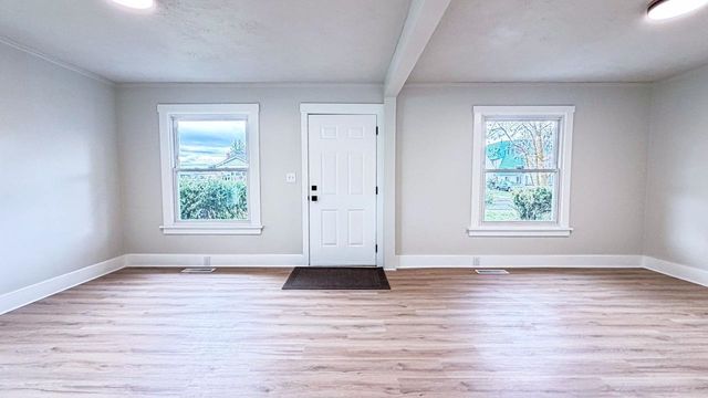 508 E Everett Ave, Spokane, WA 99207