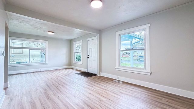 508 E Everett Ave, Spokane, WA 99207