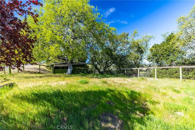 10870 Santa Ana, Atascadero, CA 93422