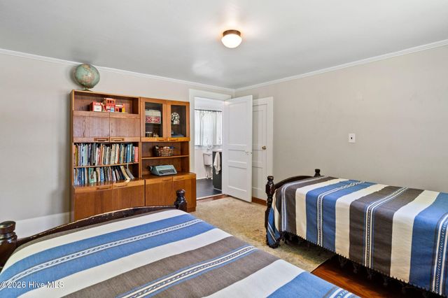 602 E Wilmington Street, Saint Helena, NC 28425
