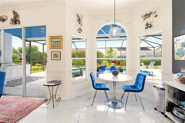 209 Countryside DR, Naples, FL 34104