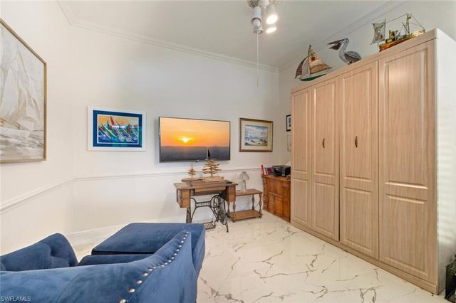 209 Countryside DR, Naples, FL 34104