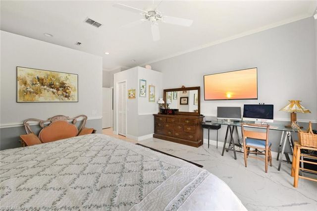 209 Countryside DR, Naples, FL 34104