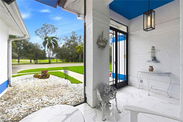 209 Countryside DR, Naples, FL 34104