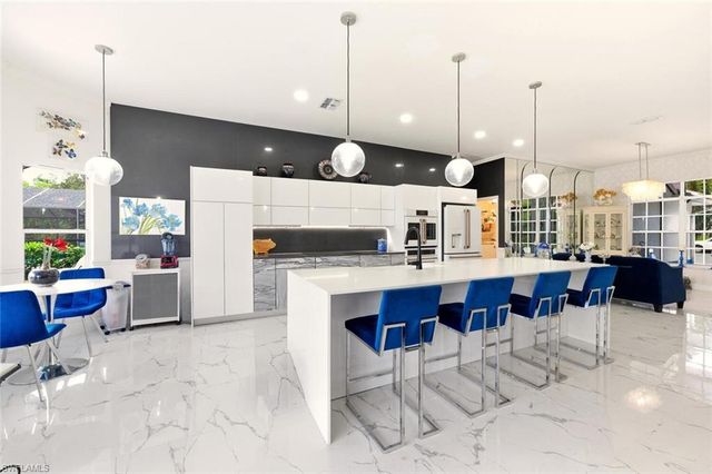 209 Countryside DR, Naples, FL 34104