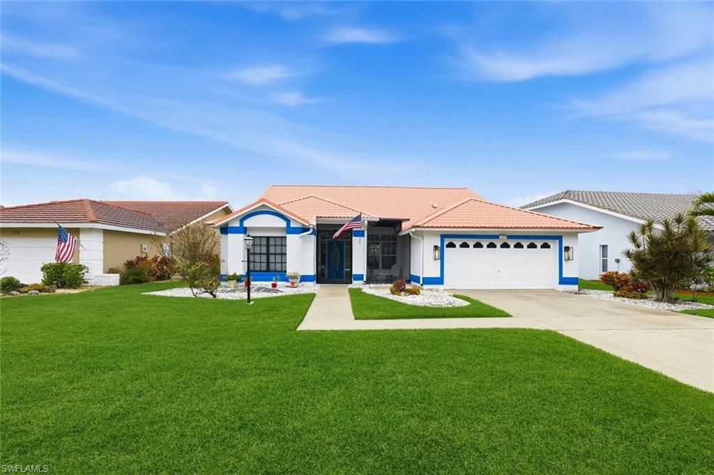 209 Countryside DR, Naples, FL 34104