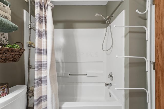 5608 Blendon View Court, Columbus, OH 43230
