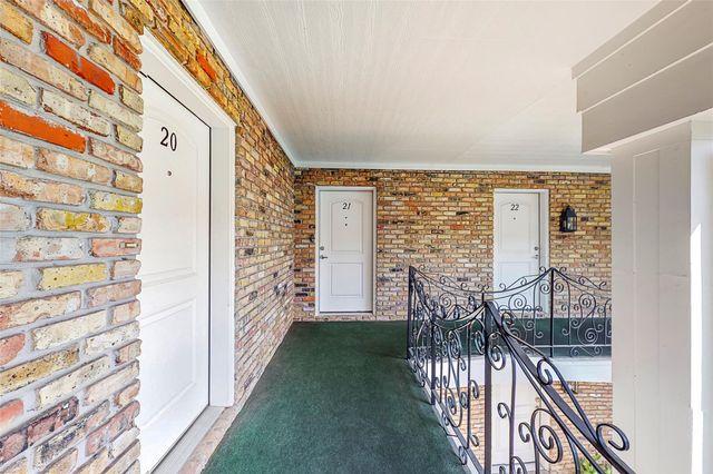 5333 Richmond Avenue 21, Houston, TX 77056