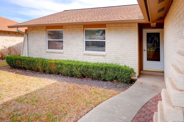 162 Oakside, Universal City, TX 78148