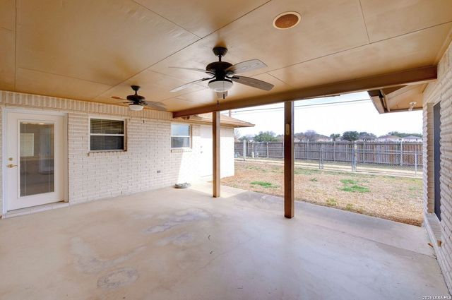 162 Oakside, Universal City, TX 78148