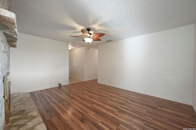 162 Oakside, Universal City, TX 78148