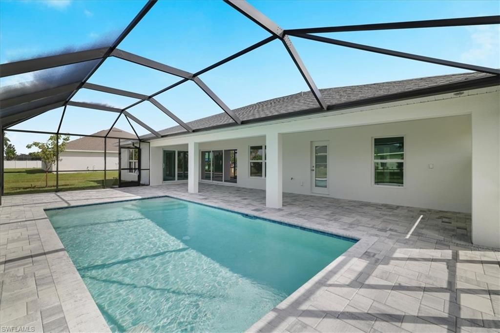 Image 2 of property listing at 624 NW 17th PL, Cape Coral, FL 33993