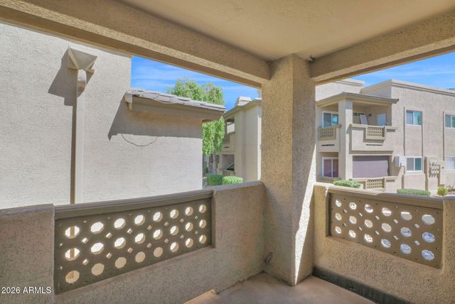 1880 E MORTEN Avenue 225, Phoenix, AZ 85020