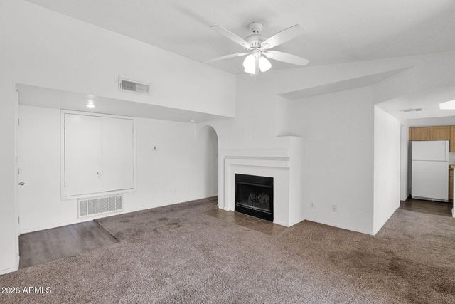 1880 E MORTEN Avenue 225, Phoenix, AZ 85020