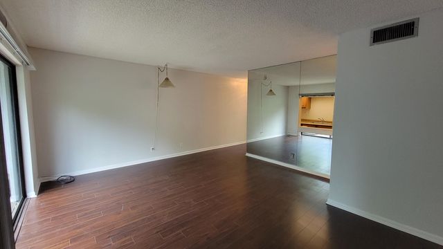 1950 N Congress Avenue 206, West Palm Beach, FL 33401