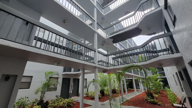 1950 N Congress Avenue 206, West Palm Beach, FL 33401